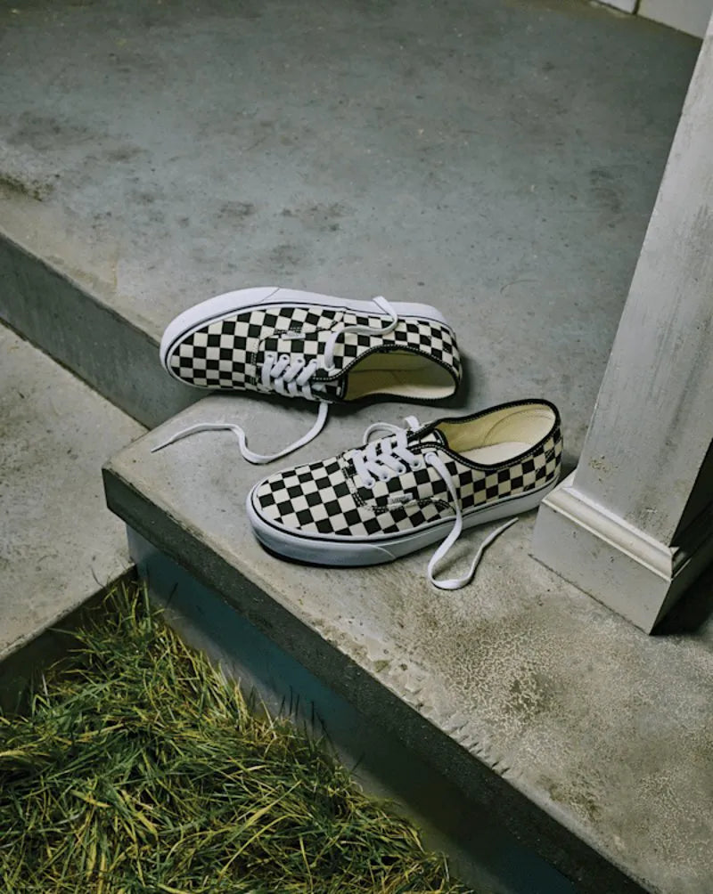 Checkerboard Black / White
