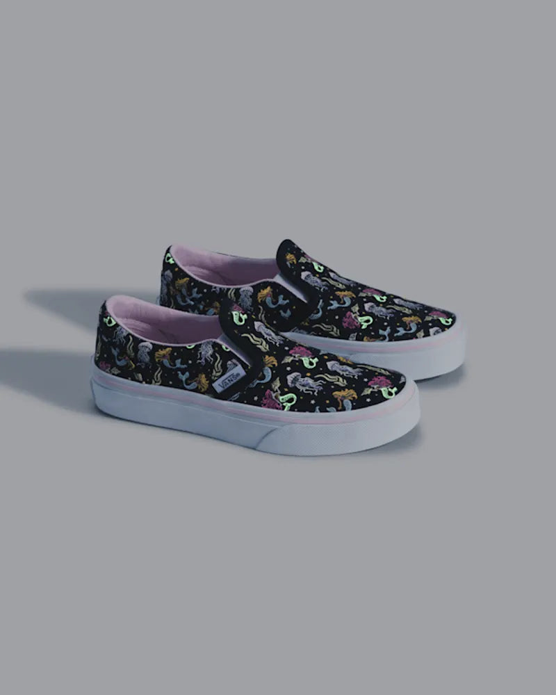 Glow-in-the-Dark Black / Pastel Pink