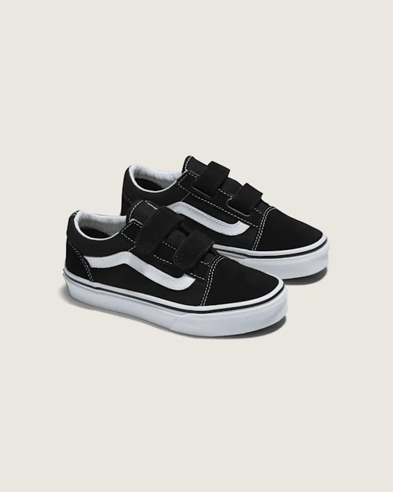 Black / True White