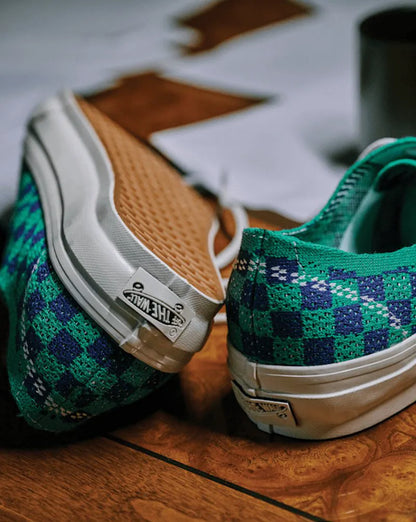 Checkerboard Black / Egret White