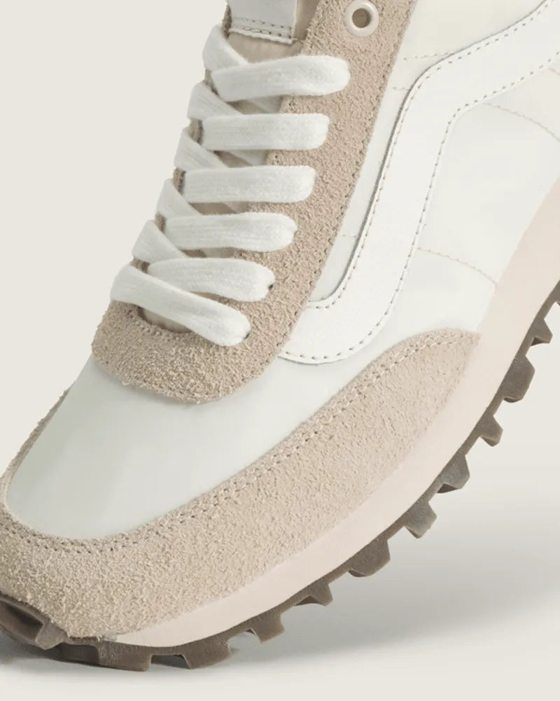 Marshmallow White