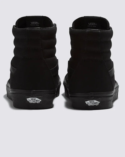 Black / True White