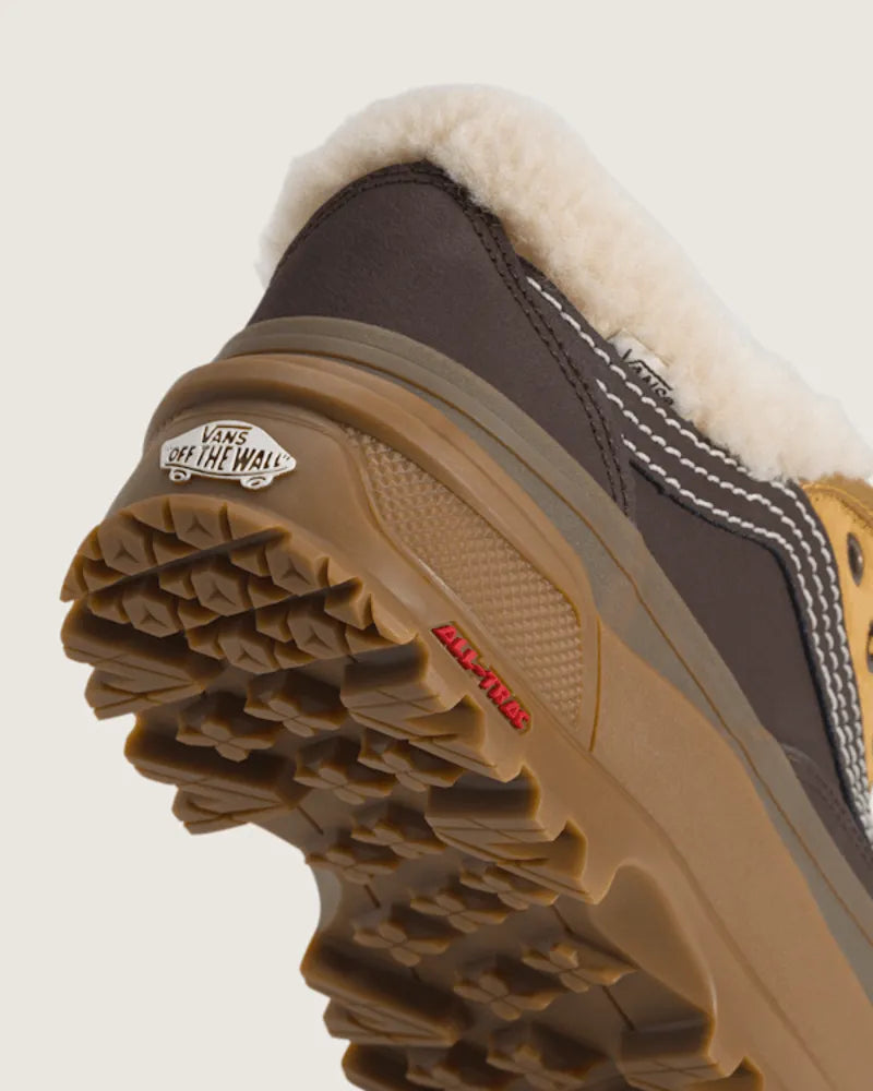 Black / Turtledove White