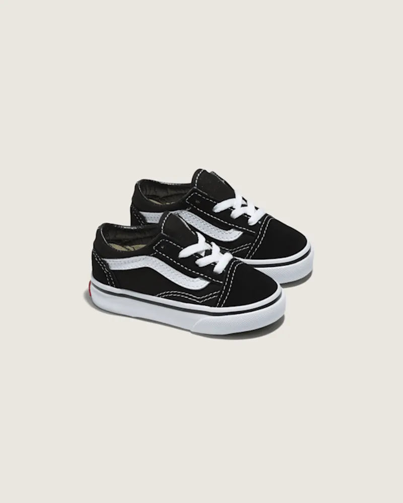 Black / True White