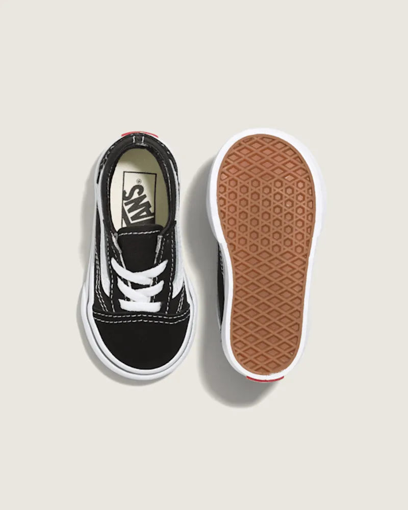 Black / True White